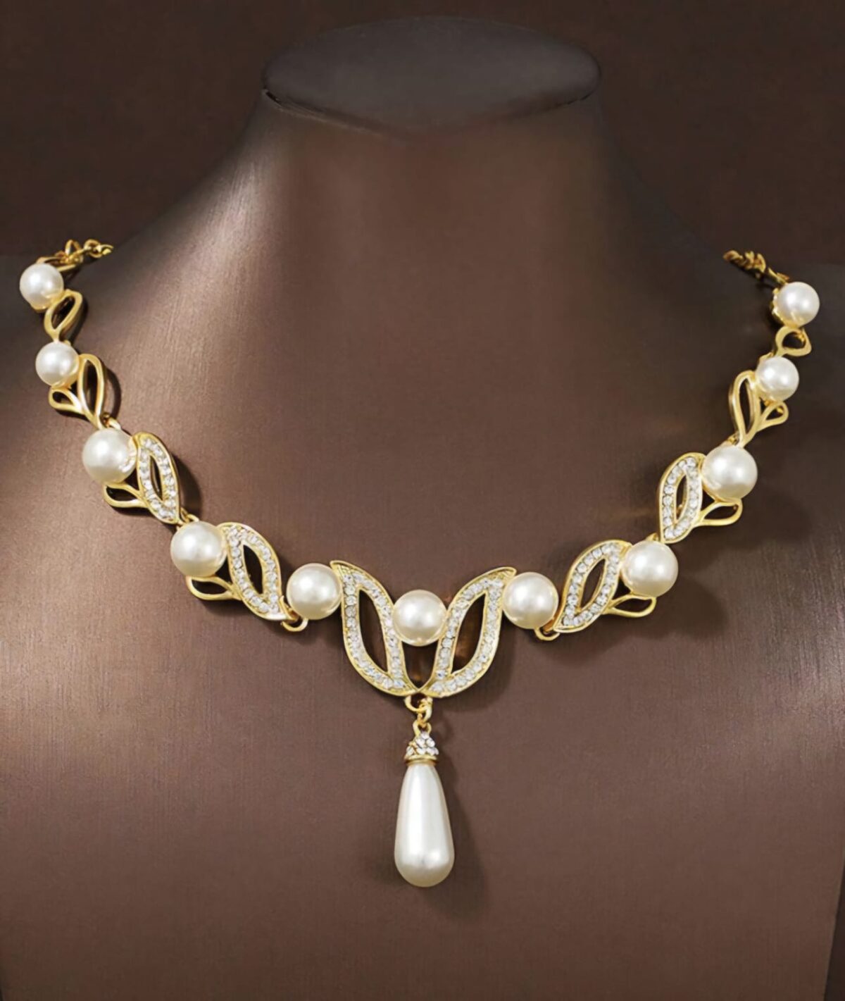 Gold Pearl Drop Necklace